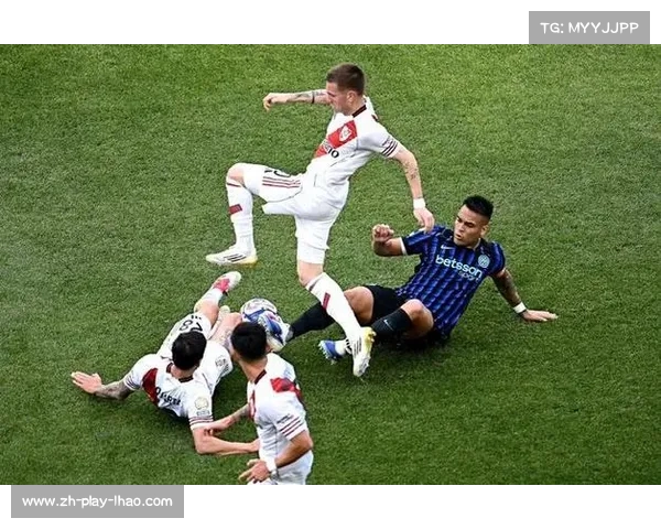 世俱杯国米2-1逆转战胜浦和 劳塔罗精彩勾射助球队晋级 世俱杯国米2-1逆转战胜浦和 劳塔罗精彩勾射助球队晋级